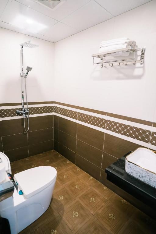 Phòng Deluxe Giường Đôi Có Ban Công