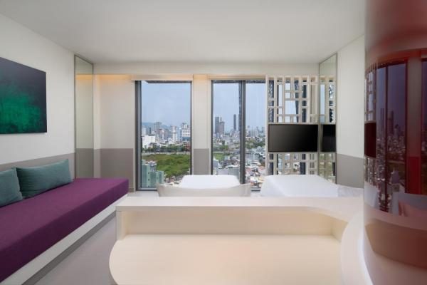 Phòng Deluxe 2 Giường Đơn Nhìn Ra Thành Phố