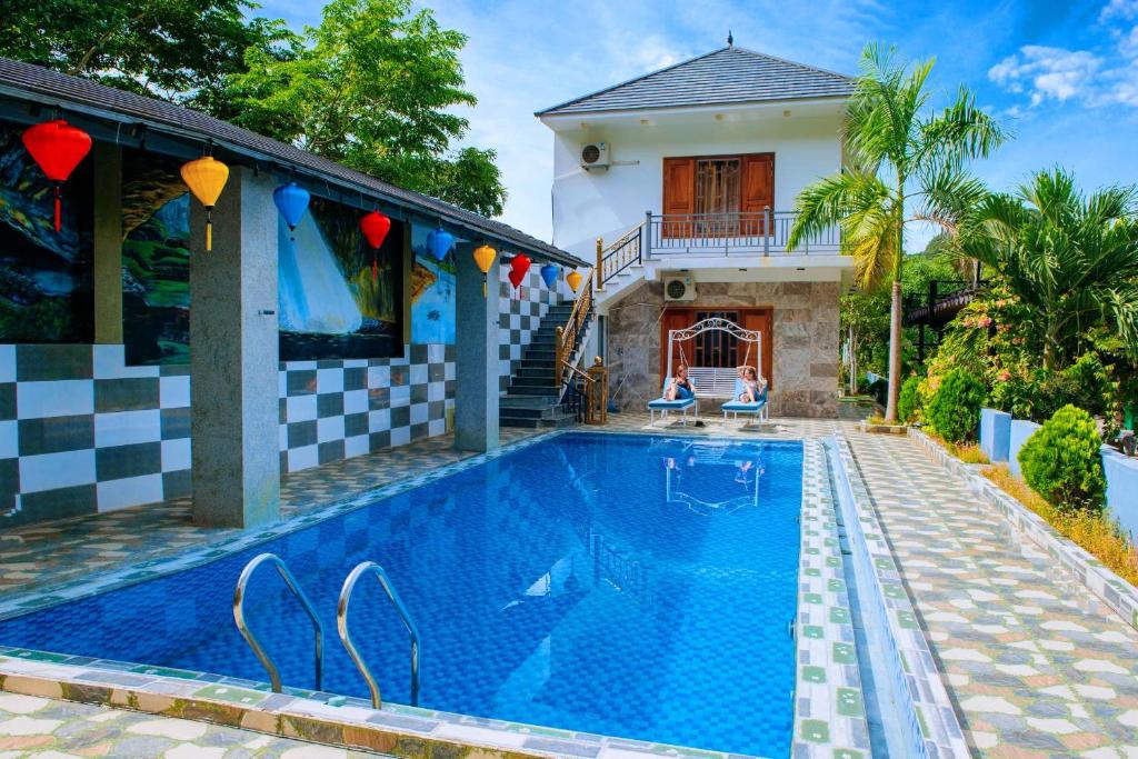 The Hill Villas