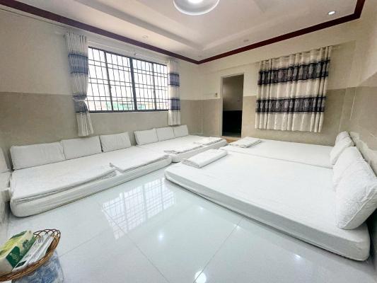 Phòng Ngủ Tập Thể Cho Cả Nam Và Nữ