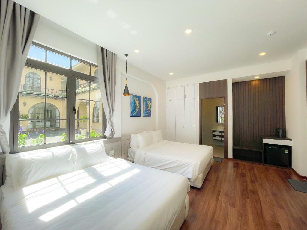 Phòng Deluxe 4 Người