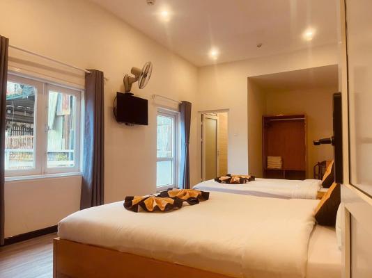 Phòng Deluxe 4 Người