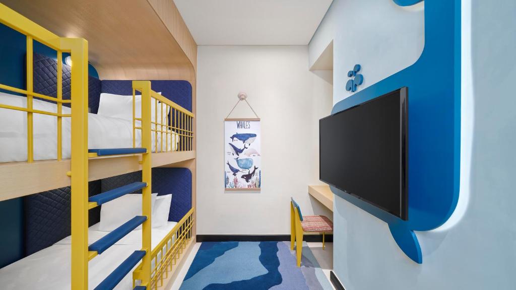 Two-Bedroom Suite with One King Bed and One Bunk Bed