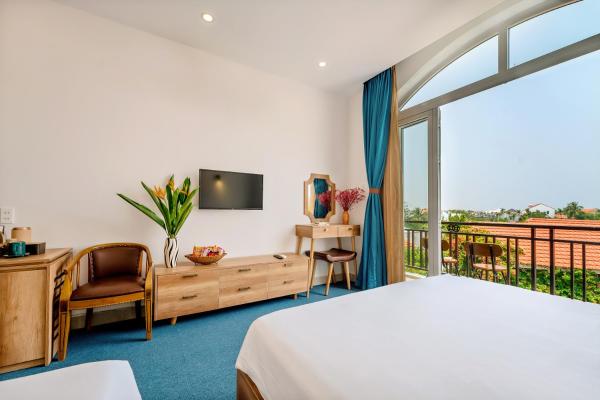 Suite Gia Đình Có Ban Công